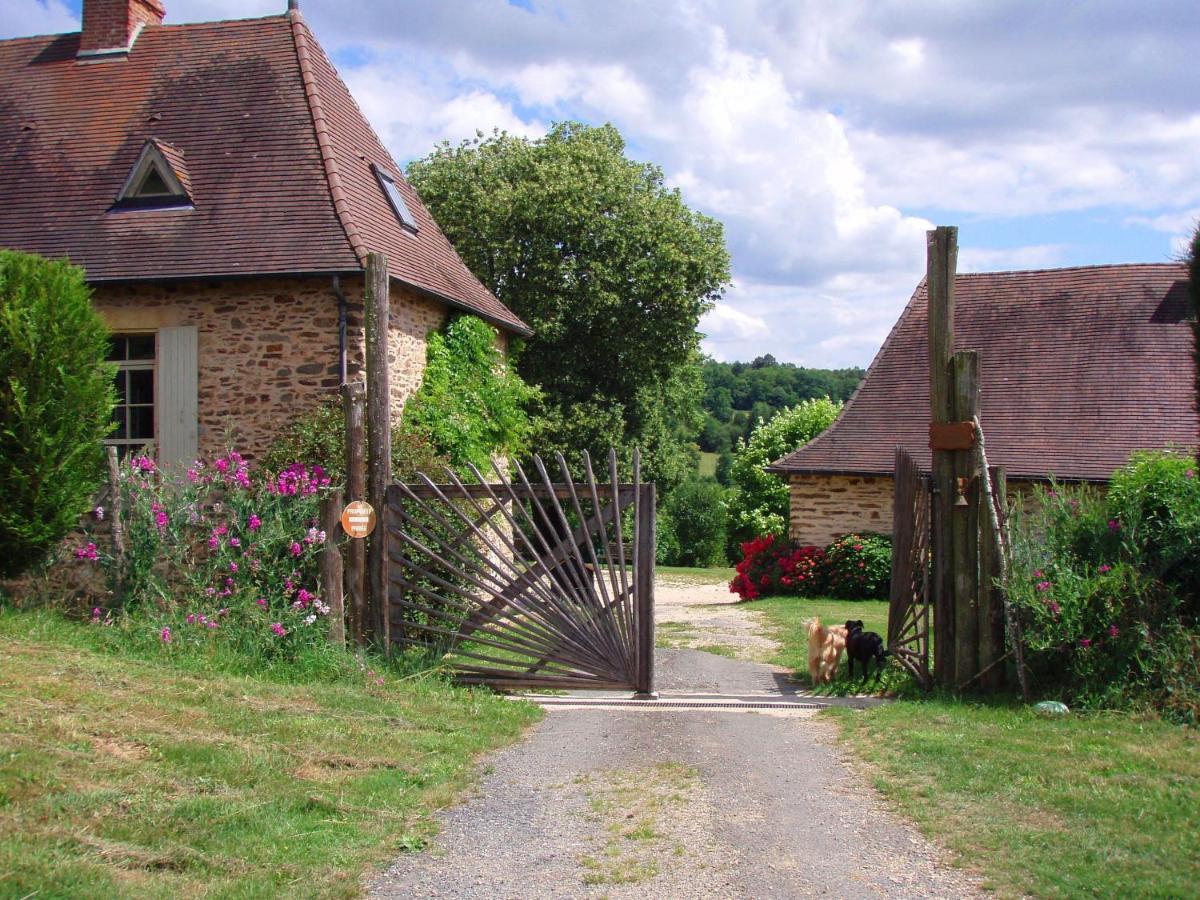 La Ferme De Sapharey Bed and Breakfast Sarrazac  Eksteriør billede